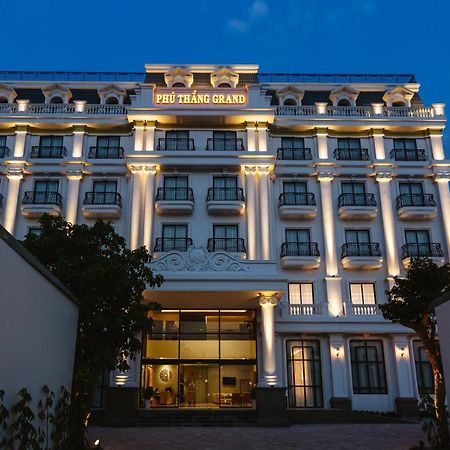 Phu Thang Grand Hotel Duc Hoa Zewnętrze zdjęcie