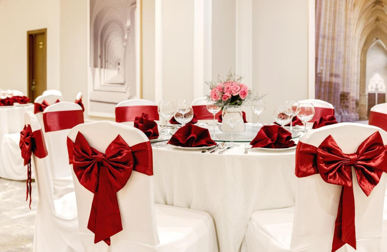 Phu Thang Grand Hotel Duc Hoa Zewnętrze zdjęcie