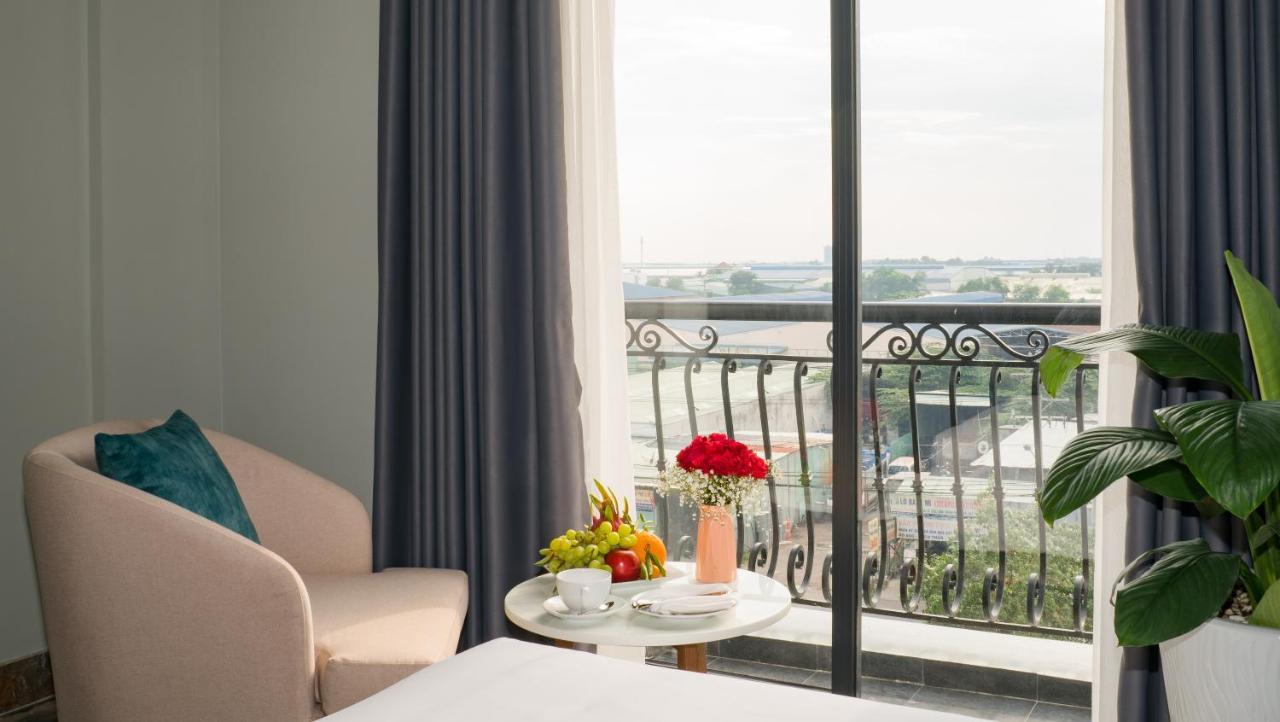 Phu Thang Grand Hotel Duc Hoa Zewnętrze zdjęcie