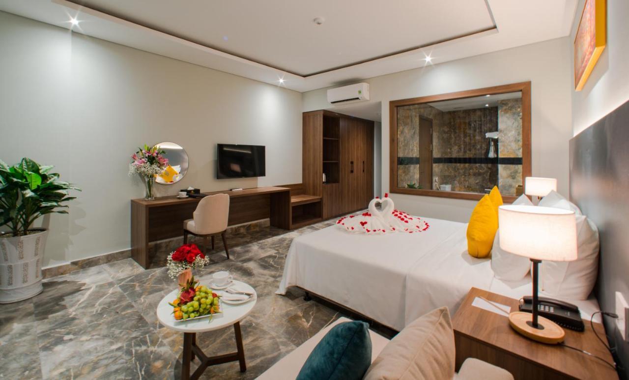 Phu Thang Grand Hotel Duc Hoa Zewnętrze zdjęcie