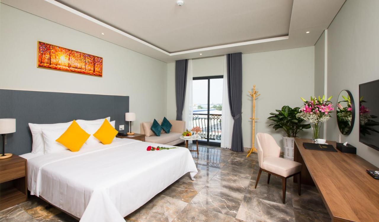 Phu Thang Grand Hotel Duc Hoa Zewnętrze zdjęcie