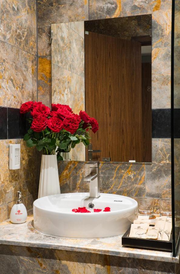Phu Thang Grand Hotel Duc Hoa Zewnętrze zdjęcie