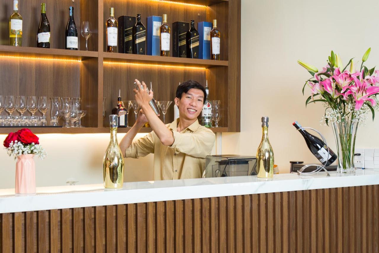 Phu Thang Grand Hotel Duc Hoa Zewnętrze zdjęcie
