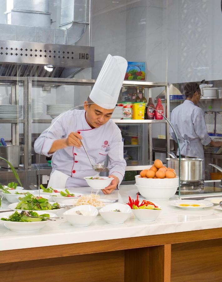 Phu Thang Grand Hotel Duc Hoa Zewnętrze zdjęcie
