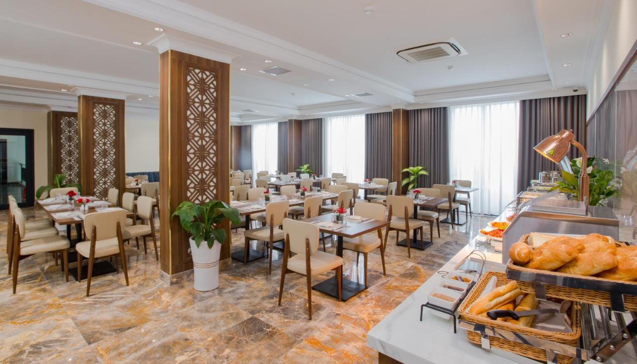 Phu Thang Grand Hotel Duc Hoa Zewnętrze zdjęcie